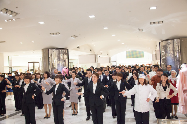 参加者の楽しい気持ちが伝わる撮影光景