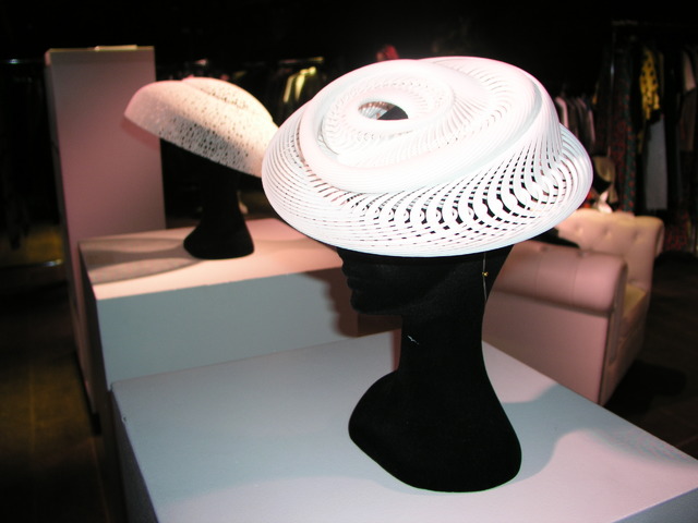 3Dプリンター製帽子のカプセルコレクション