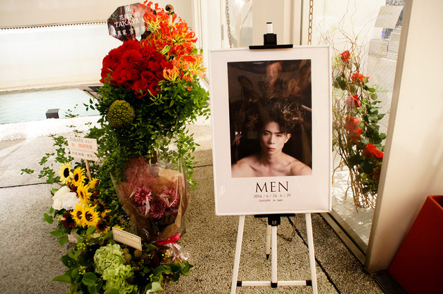 花結い師TAKAYA初写真展「MEN」、ギャラリー ル・ベインで開催