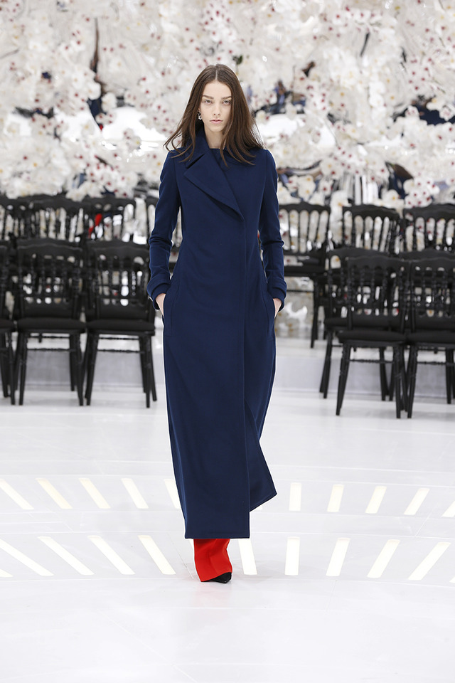 LOOK 27,LONG NAVY BLUE WOOL COAT WITH RED WOOL PANTS.