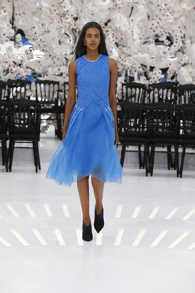LOOK 59,EMBROIDERED ELECTRIC BLUE PLEATED SILK DRESS.