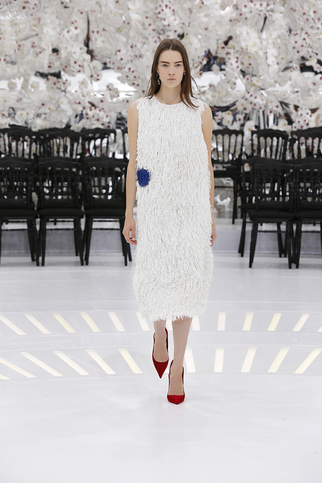 LOOK 44,EMBROIDERED WHITE AND ELECTRIC BLUE SILK DRESS.