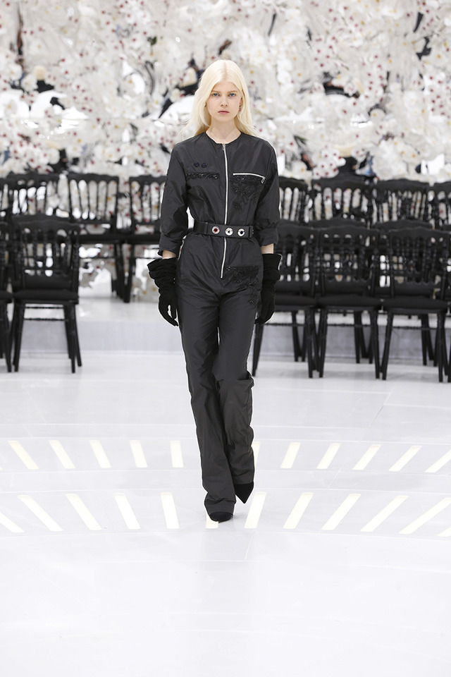 LOOK 18,EMBROIDERED BLACK SILK JUMPSUIT.