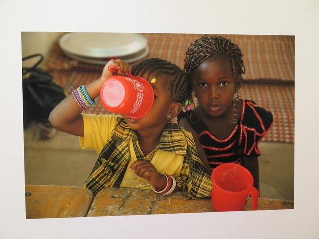 写真展「竹下景子親善大使が見た国連WFP（世界食糧計画）の食糧支援～母と子の絆、子どもたちの未来～」