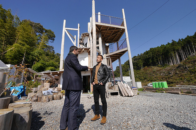 お披露目パーティー前日にジョルジョ・グラッシ・ダミアーニ副社長と中田氏は陸前高田の「みんなの家」を訪れた