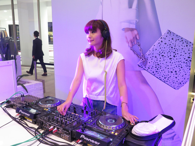 「FASHION CONNECT 2014 ーWhite Night Party at Roppongi Hills－」