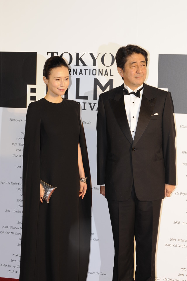 中谷美紀さんと安倍晋三首相