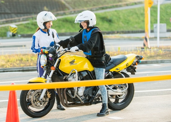 バイク女子