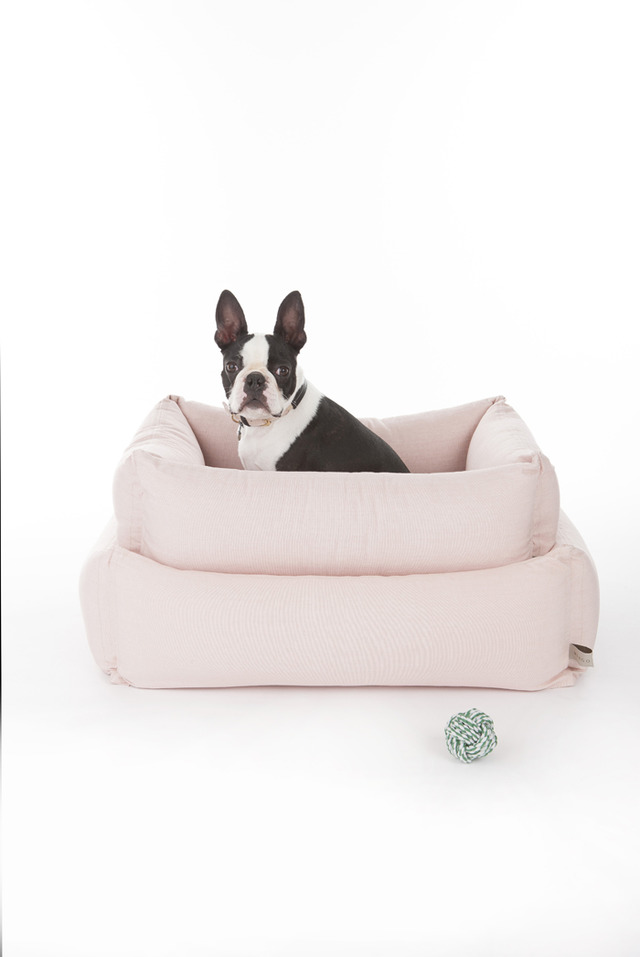 ベッド「CLASSIC DOG BED」