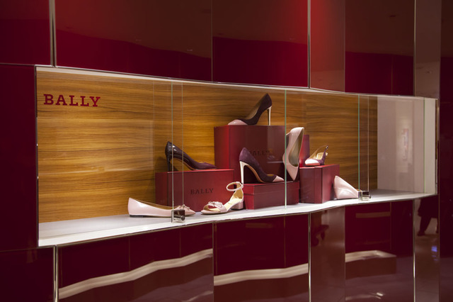 伊勢丹新宿店にバリーのポップアップショップ「New Bally Collection by Pablo Coppola」がオープン（2階シューズプロモーションスペース）