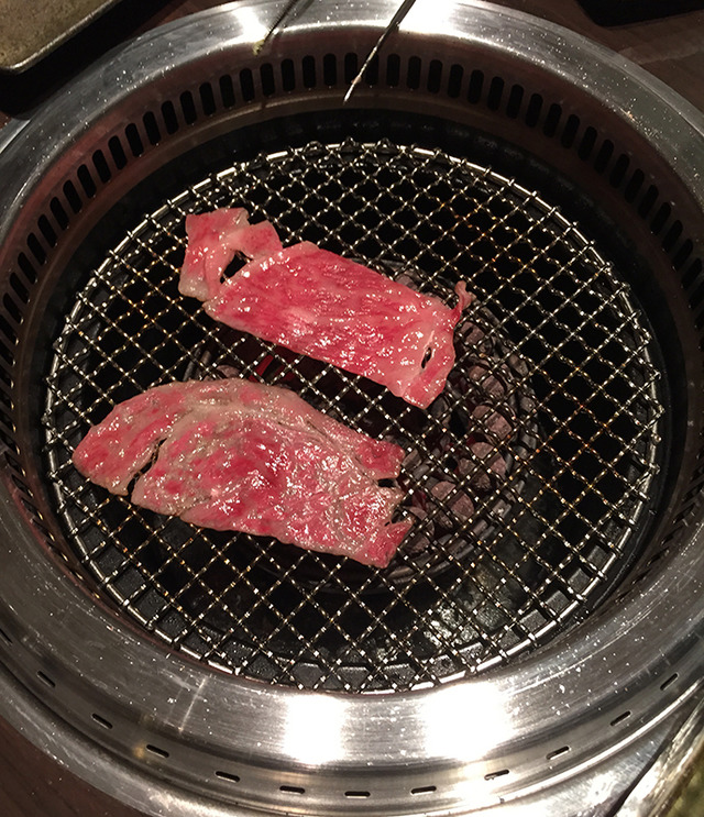 焼肉不毛の地・青山にスタイリッシュな焼肉店「焼肉 碧山」オープン