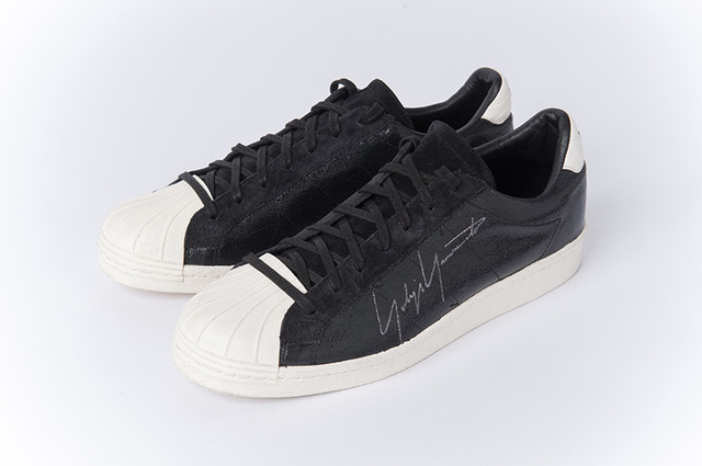 adidas SS Metallic by Yohji Yamamoto／3万6,000円／ブラック／ヨウジヤマモト