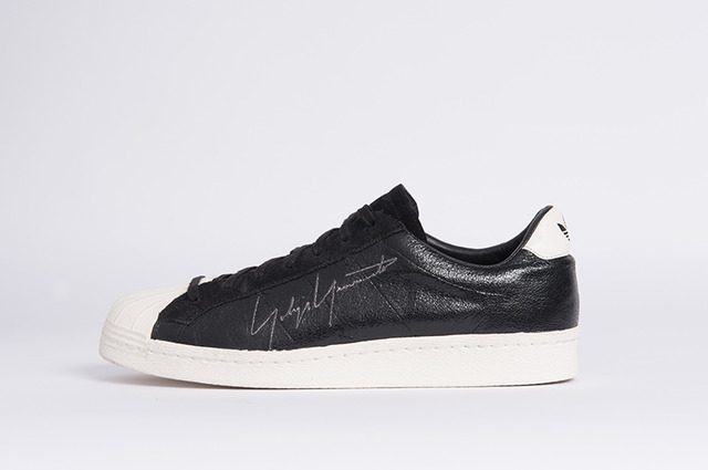 adidas SS Metallic by Yohji Yamamoto／3万6,000円／ブラック／ヨウジヤマモト