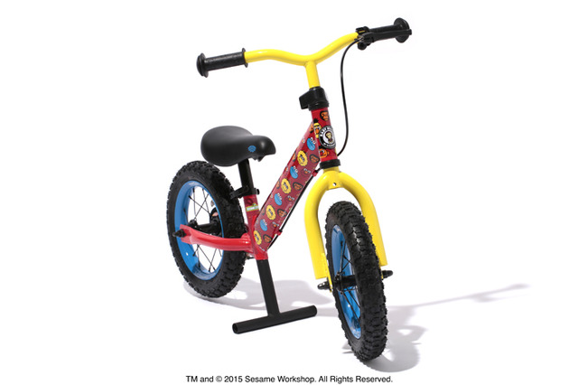 「SESAME STREET(R) KICK BIKE」（税込1万9,440円）