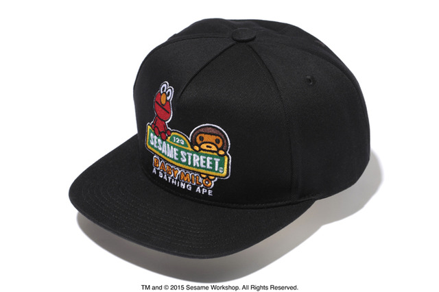 「SESAME STREET(R) SNAPBACK CAP」（税込8,856円）