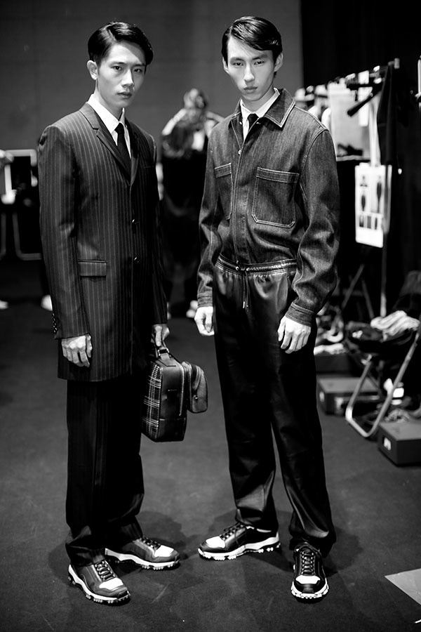 「DIOR HOMME」15-16AWコレクション・ランウェイショー＠中国・広州／BACKSTAGE BY SASKIA LAWAKS