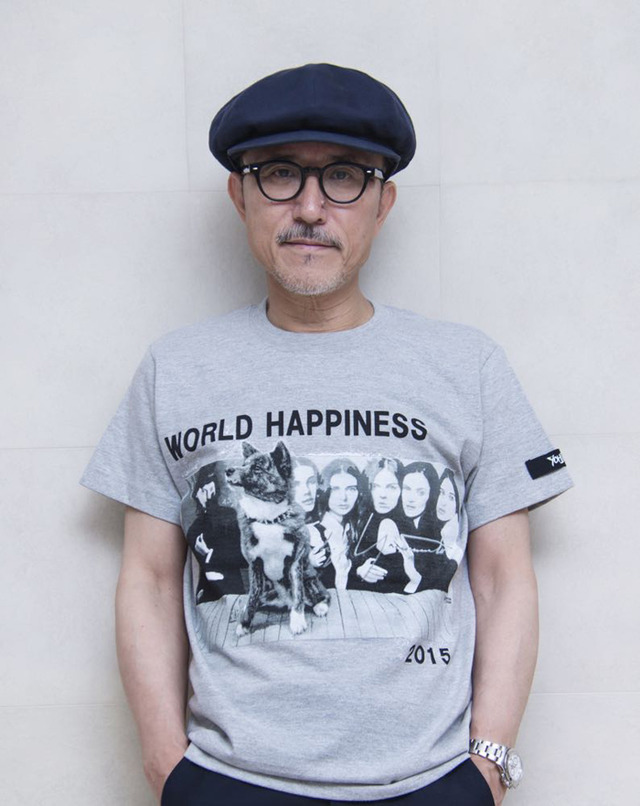 「グラウンド ワイ」が「WORLD HAPPINESS」とのコラボレーションTシャツを発売