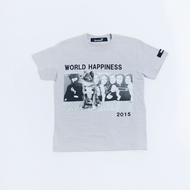 「グラウンド ワイ」が「WORLD HAPPINESS」とのコラボレーションTシャツを発売