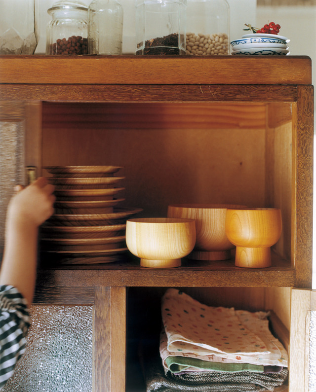 角田陽太や酒井産業とコラボレートした「FAMILY TREE TABLEWARE」