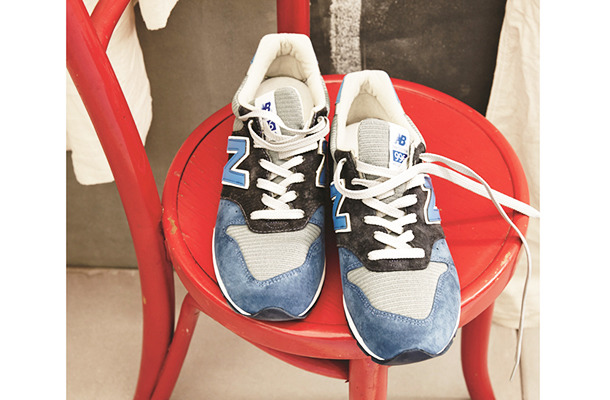 コラボスニーカー「J.Crew × New Balance 996 Neptune Blue」（2万2,400円）が発売