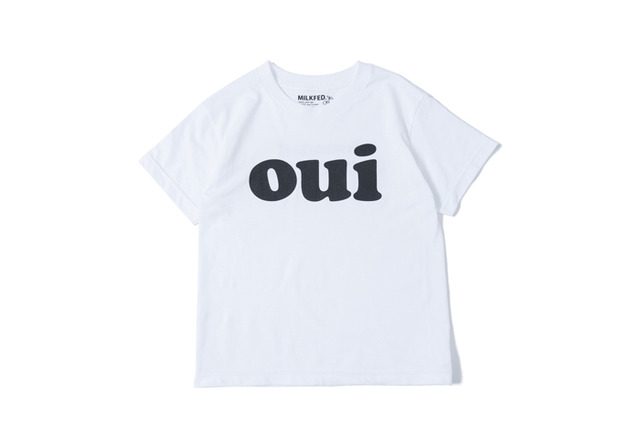 “oui”ロゴの復刻デザインTシャツ（4,500円）