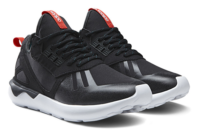 「Tubular Runner Reflective Heather Pack」（1万3,200円）