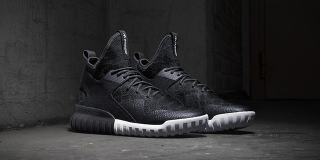 「Tubular X Primeknit Snake」（1万8,200円）