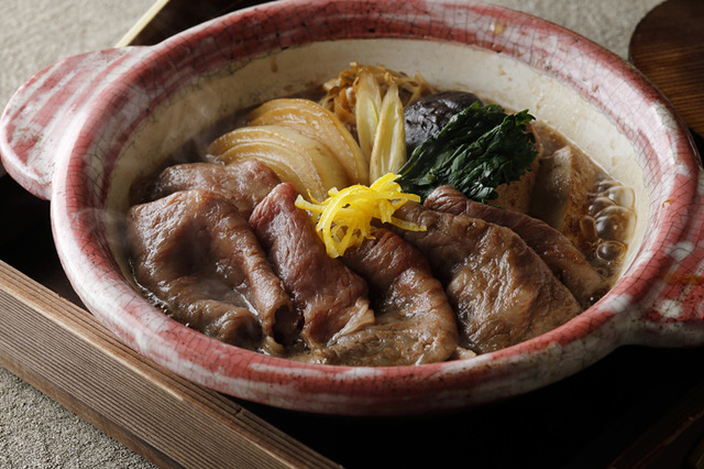 和田倉の「黒毛和牛の牛鍋」（8,700円）