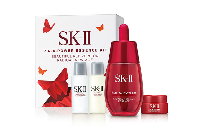 SK-II R.N.A.パワー エッセンス キット ビューティフル レッド バージョン ラディカル ニュー エイジ(限定品） 1万2,500円（編集部調べ）