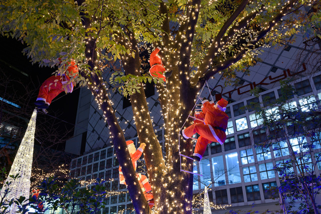 サンタクロースをモチーフにしたクリスマス企画「渋谷サンタフェスティバル」が開催