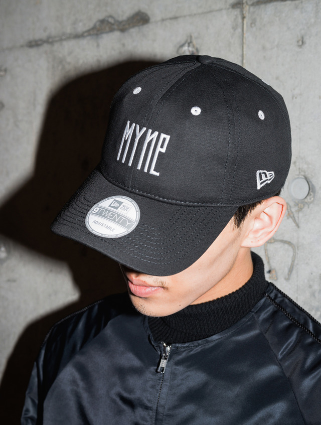 ミハラヤスヒロの新ライン「MYne」が、ニューエラとのコラボレーションキャップ（8,500円）を先行発売