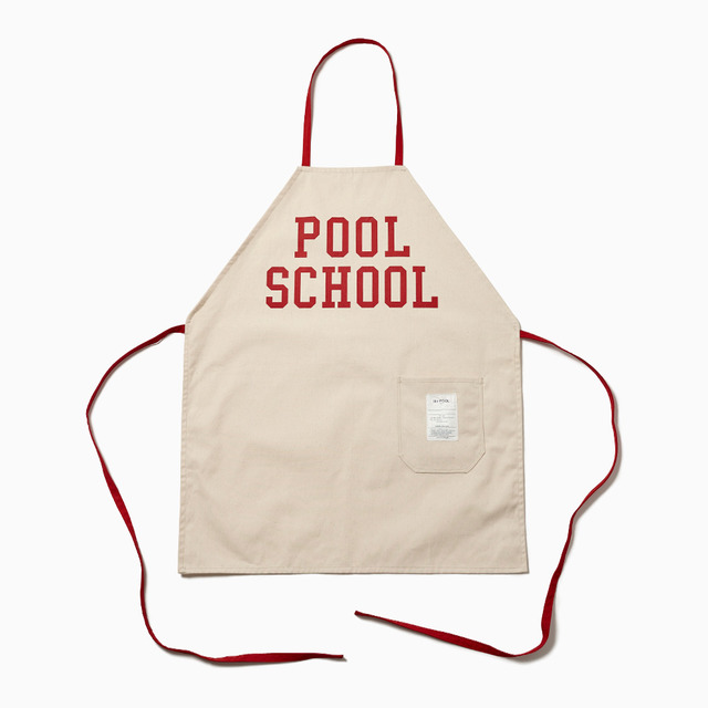 APRON 5,500円／the POOL aoyama