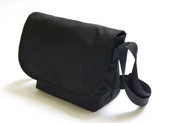 「Y’s x New Era Shoulder Bag」（1万2,000円）