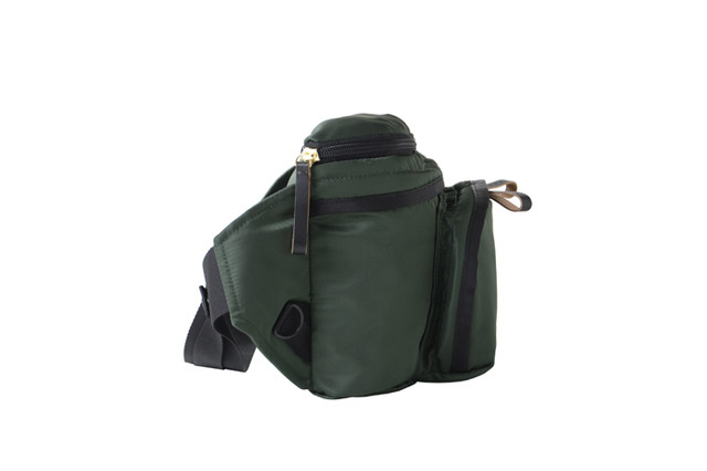 「2WAY RUCK SHOULDER BAG」（7万9,000円）