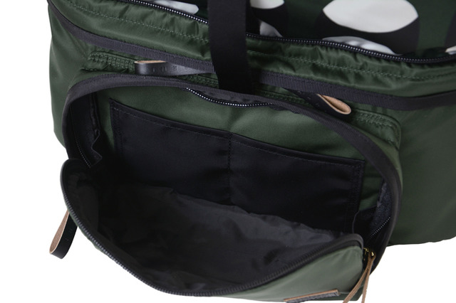 「2WAY RUCK SHOULDER BAG」（7万9,000円）