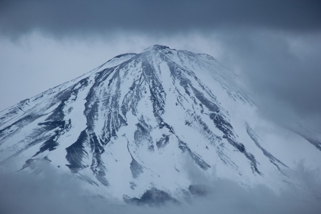 Ascent (2016), Fiona Tan, still Photo: nakano yuko