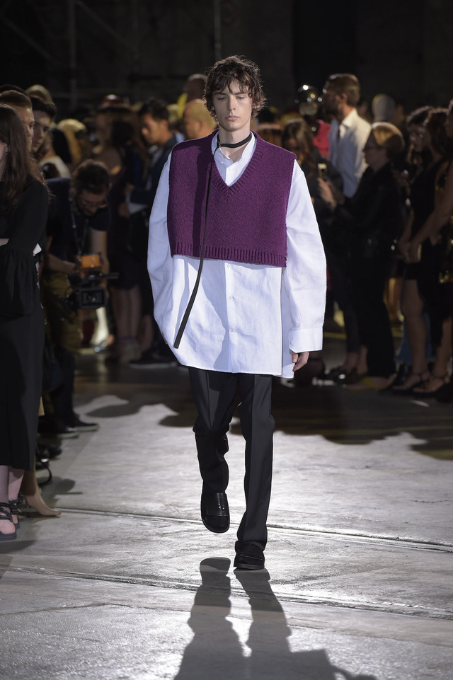 PITTI UOMO 90で発表されたラフ・シモンズ（RAF SIMONS）の17SSメンズコレクション