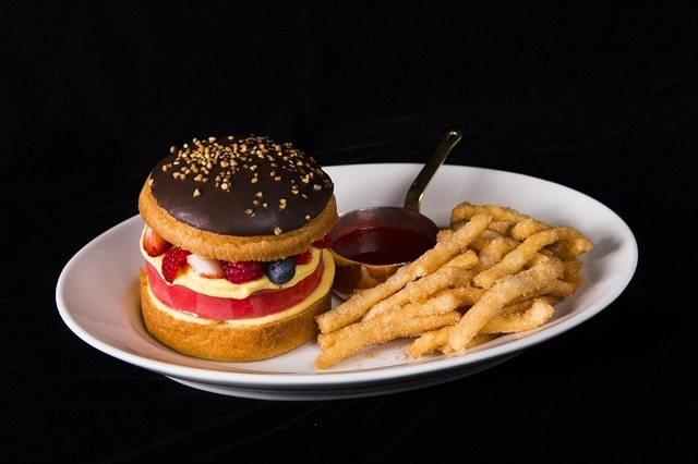 アイスバーガー（税込2,402円）／オークドア/グランドハイアット東京