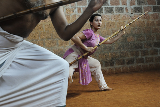 Silent understanding 人物名： Sherif Khan Gurukkal and Monika Peconek （インドの武術「カラリパヤット」の師弟） 撮影地： インド 2012