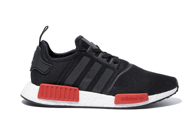 「エヌ エム ディーアール ワン（NMD_R1）」（1万5,990円）