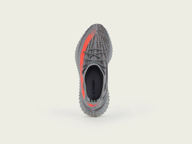 「YEEZY BOOST 350 V2」（2万8,000円）