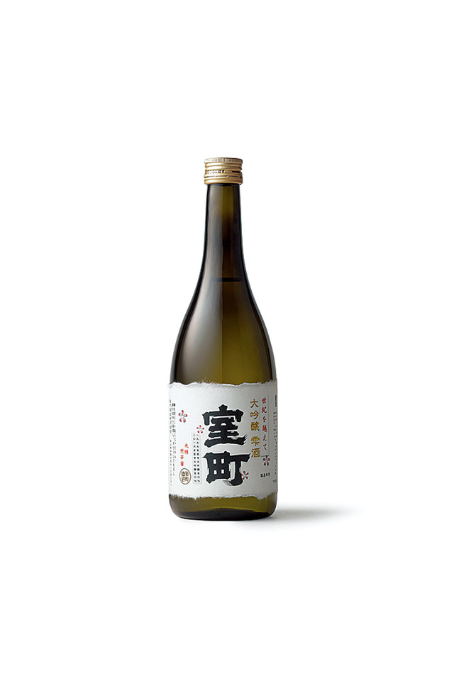 「世紀を超えて 大吟醸雫酒 室町」（720ml、1万円）