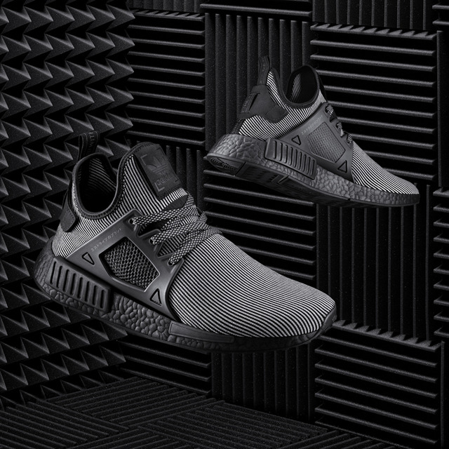 「NMD_XR1」／コアブラック（1万7,990円）