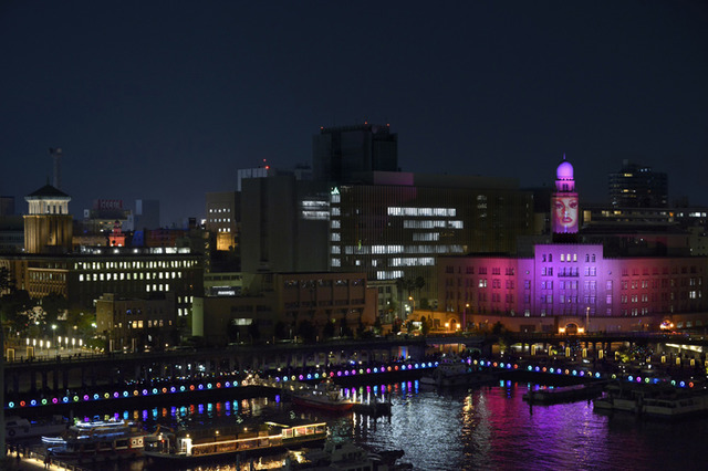 新たな夜景の創造を試みる国際アートイベント「スマートイルミネーション横浜2016」が開催