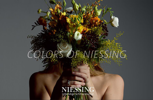 ニーシングが青山のニーシング東京にて展示会「COLORS OF NIESSING」を開催