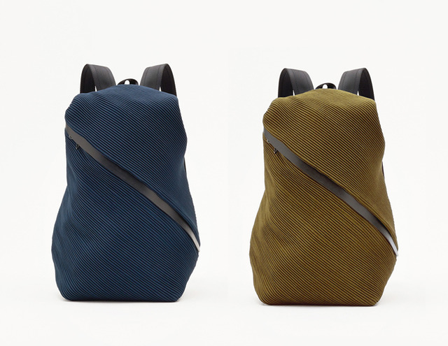 「BIAS PLEATS BACKPACK 2」（3万円）