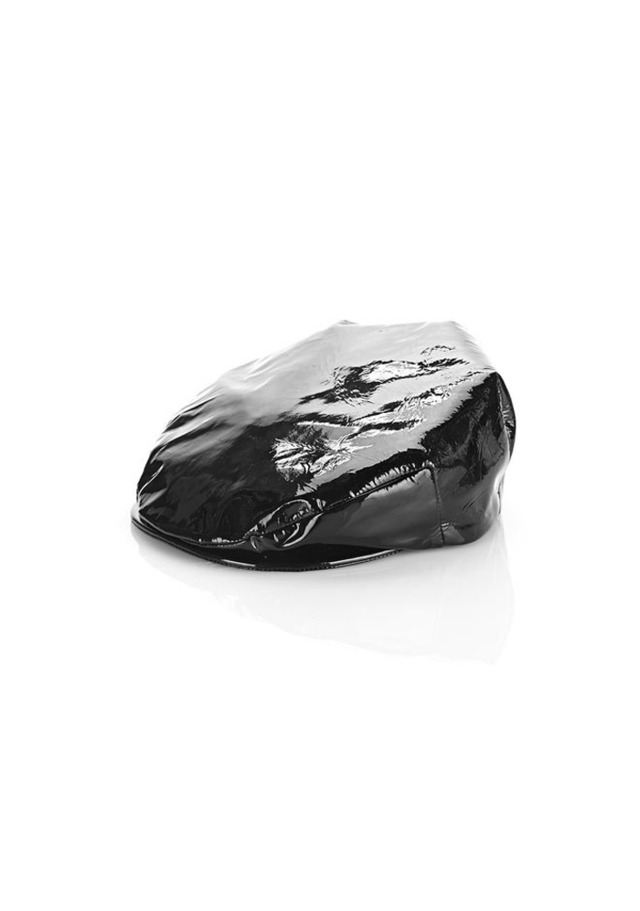 Alexander Wang x Kangol Pebbles Cap Patent Leather（2万9,000円）