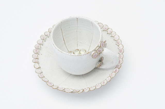 petal cup and saucer 2016 ceramic h. 9.0 × φ 14.0 cm