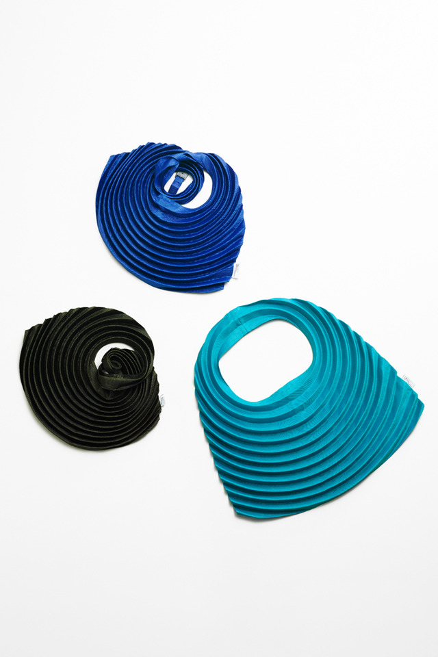 「CIRCLE PLEATS BAG」（8,000円）