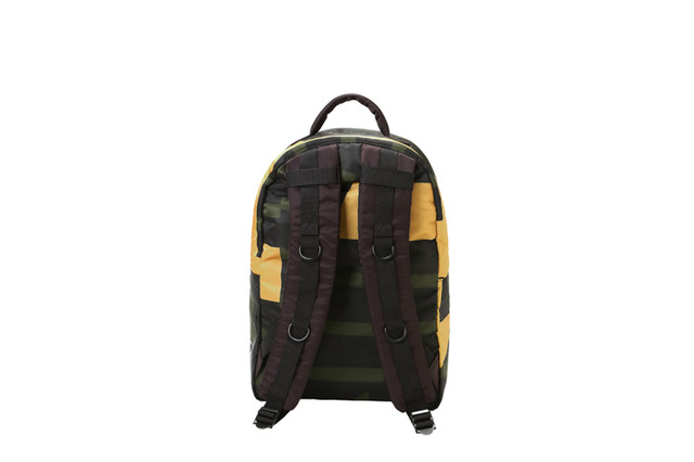 「2WAY BACKPACK」（7万4,000円）